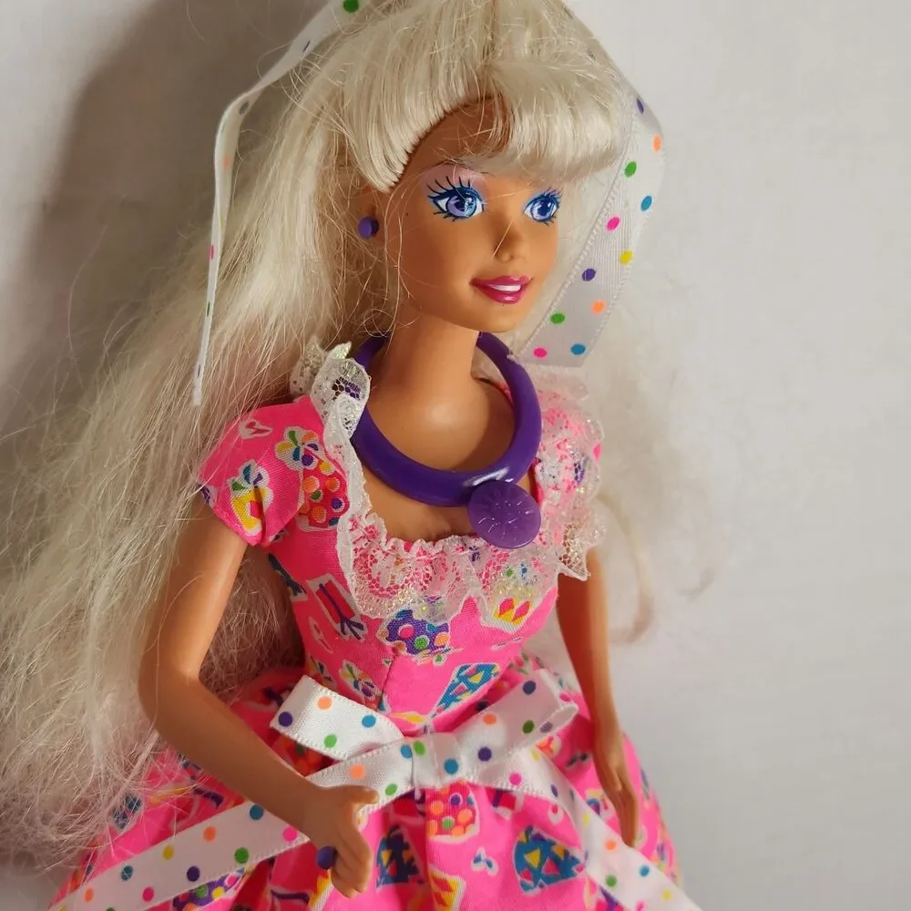 Vintage 1997 Barbie Birthday Surprise Blonde Doll Pink Dress Mattel INCOMPLETE